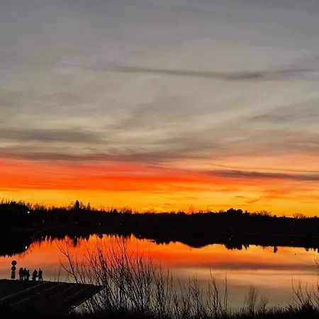 Lakeside Provence - Classe 4 Etoiles, Vue Sur Le Lac, Parking Sous-sol, Double Clim