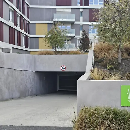 Lakeside Provence - Classe 4 Etoiles, Vue Sur Le Lac, Parking Sous-sol, Double Clim Monteux